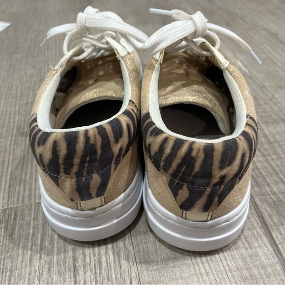 Geox Gold and White Sneakers with Metallic Finish Sz7 - Picture 4 of 10